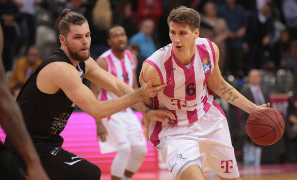 探讨这两位 探讨这两位